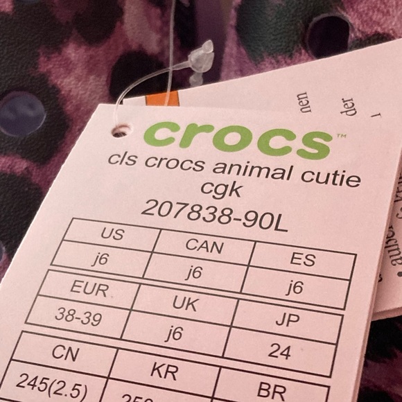NWT Crocs Animal Cutie leopard print platform clogs. Size “J6” Purple print fun! - Picture 5 of 5